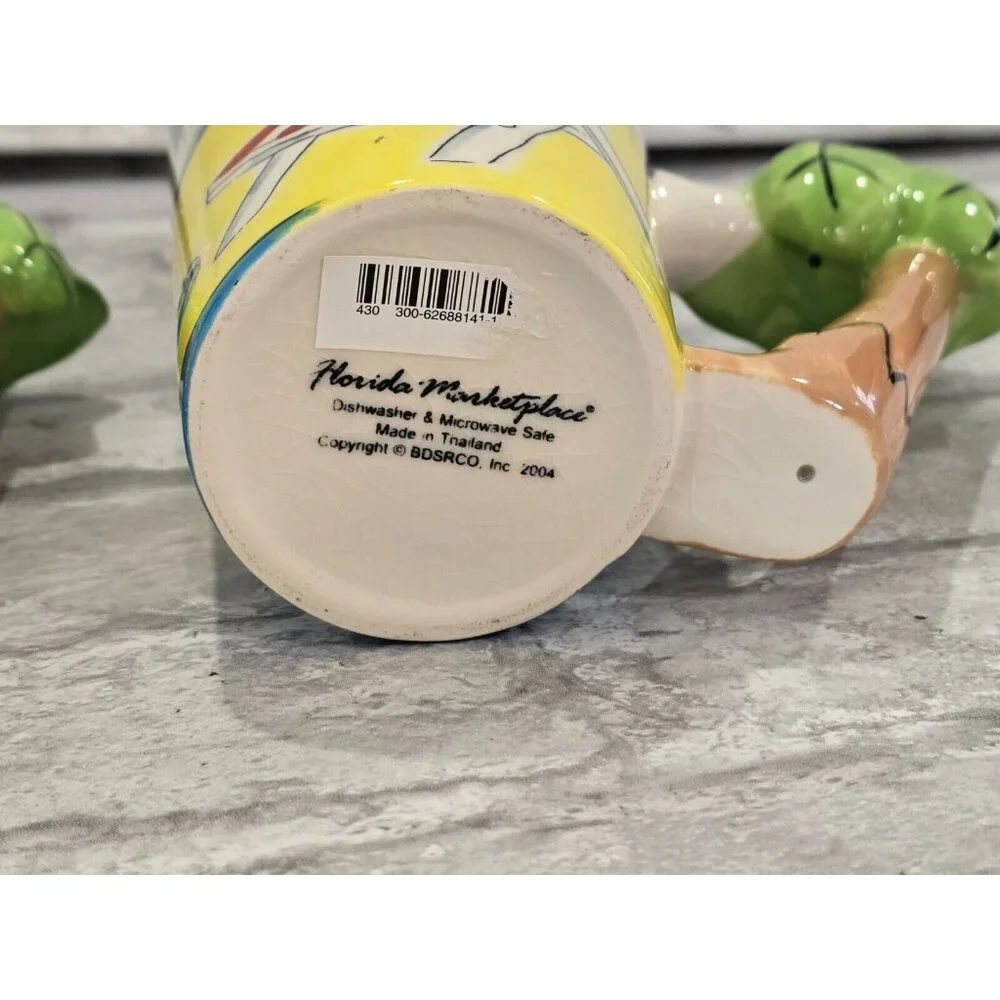 Lot of 2 Mugs Florida Marketplace‎ Painted Beach Theme Palm Tree Handles 2004